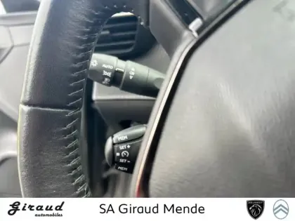 Photo 17 Peugeot 208  PureTech 100 S&S BVM6