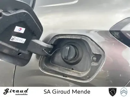 Photo 34 Peugeot 208  PureTech 100 S&S BVM6