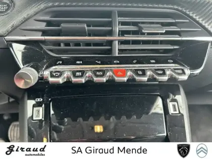 Photo 27 Peugeot 208  PureTech 100 S&S BVM6