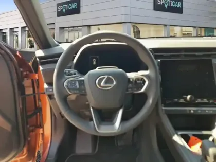 Photo 11 Lexus Lbx  2WD Business Plus