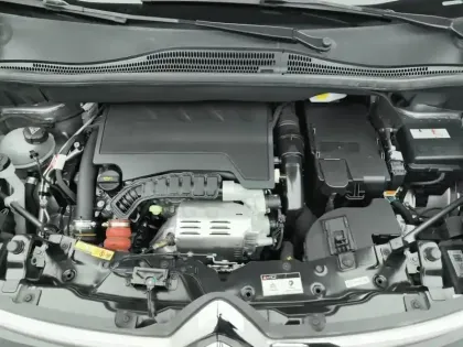 Photo 6 Citroën C3 Aircross  PureTech 130 S&S EAT6 Shine Pack