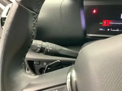 Photo 16 Citroën C4  Sté BlueHDi 130 S&S EAT8 Shine Pack