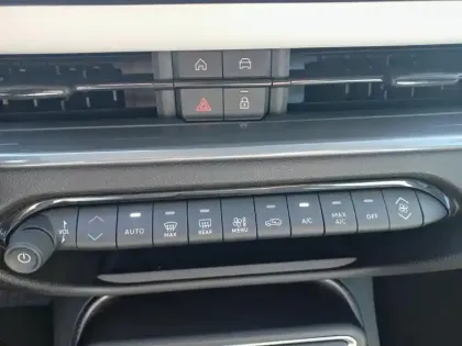 Photo 10 Fiat 600  T-Gen 3 1.2 Hybrid 110ch eDCT6 La Prima