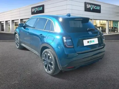 Photo 29 Fiat 600  T-Gen 3 1.2 Hybrid 110ch eDCT6 La Prima