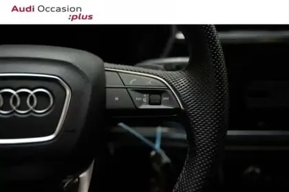 Photo 6 Audi Q3 35 TFSI 150 ch S tronic 7 S line
