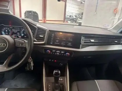 Photo 9 Audi A1 25 TFSI 95 ch S tronic 7 Design