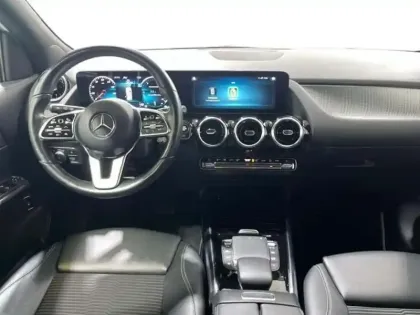 Photo 7 Mercedes GLA 200 d 8G-DCT Progressive Line