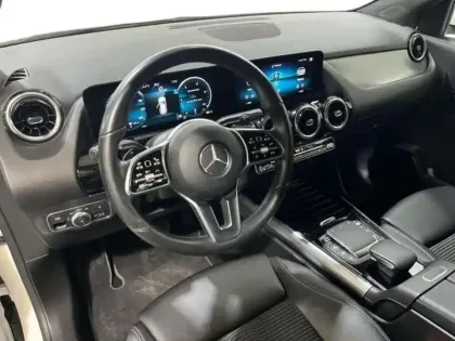 Photo 8 Mercedes GLA 200 d 8G-DCT Progressive Line