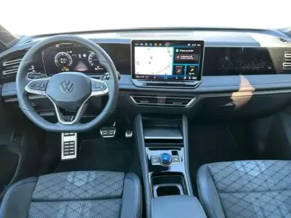 Photo 7 Volkswagen Tiguan NOUVEAU 1.5 EHYBRID 204CH DSG6 R