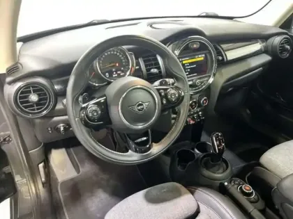 Photo 8 Mini Mini F56 LCI Hatch 3 Portes Cooper S 192 ch BVA7 Finition Greenwich