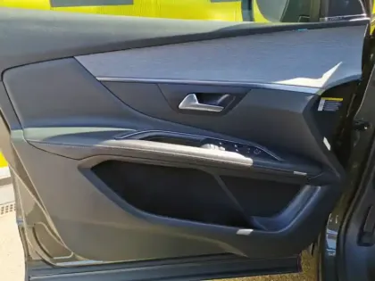 Photo 12 Peugeot 3008 GT 2.0 BlueHDI 180 ch EAT6