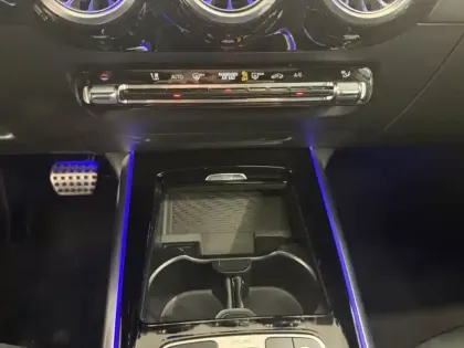 Photo 19 Mercedes GLA 180 d AMG Line