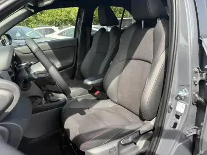 Photo 11 Toyota Yaris Hybride 1.5 HYBRID 130H GR SPORT AUTO 2W