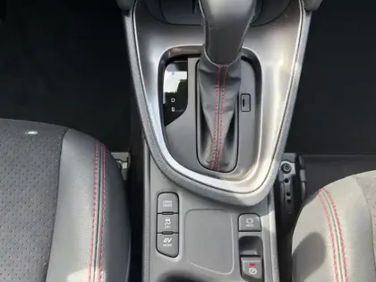 Photo 18 Toyota Yaris Hybride 1.5 HYBRID 130H GR SPORT AUTO 2W