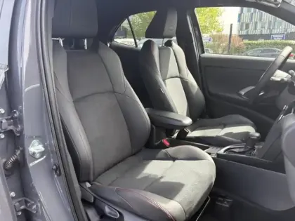 Photo 12 Toyota Yaris Hybride 1.5 HYBRID 130H GR SPORT AUTO 2W