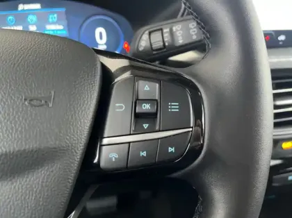 Photo 20 Ford Kuga 2.5 Duratec 180ch Hybrid FlexiFuel Titanium Business Powershift