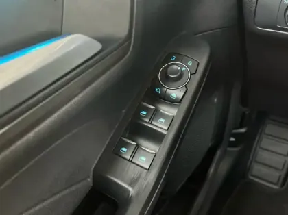 Photo 5 Ford Kuga 2.5 Duratec 180ch Hybrid FlexiFuel Titanium Business Powershift