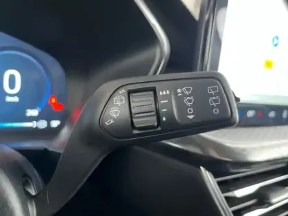 Photo 17 Ford Kuga 2.5 Duratec 180ch Hybrid FlexiFuel Titanium Business Powershift