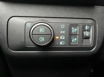 Photo 18 Ford Kuga 2.5 Duratec 180ch Hybrid FlexiFuel Titanium Business Powershift