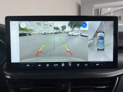 Photo 15 Ford Kuga 2.5 Duratec 180ch Hybrid FlexiFuel Titanium Business Powershift