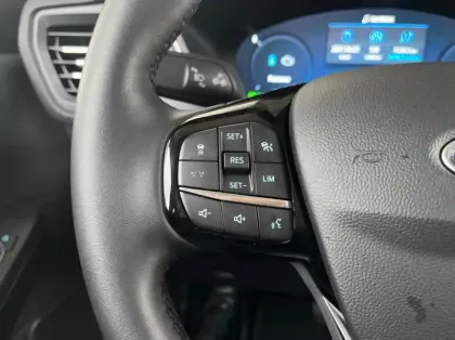 Photo 16 Ford Kuga 2.5 Duratec 180ch Hybrid FlexiFuel Titanium Business Powershift