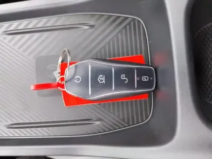 Photo 20 BYD Dolphin Surf 43.2 kWh 156 ch Comfort 5p