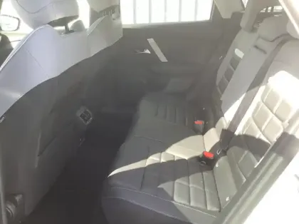 Photo 11 Citroën C4 Hybride 145 e-DCS6 Max - 5P