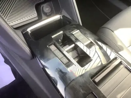 Photo 21 Citroën C4 Hybride 145 e-DCS6 Max - 5P