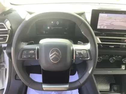 Photo 17 Citroën C4 Hybride 145 e-DCS6 Max - 5P