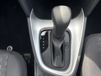 Photo 17 Toyota Yaris Hybride 1.5 HYBRID 116H DYNAMIC AUTO 2WD