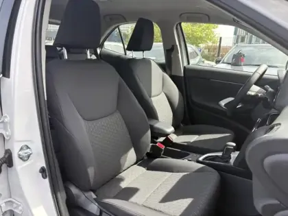 Photo 14 Toyota Yaris Hybride 1.5 HYBRID 116H DYNAMIC AUTO 2WD