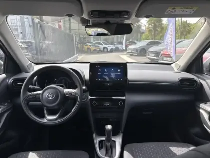 Photo 10 Toyota Yaris Hybride 1.5 HYBRID 116H DYNAMIC AUTO 2WD