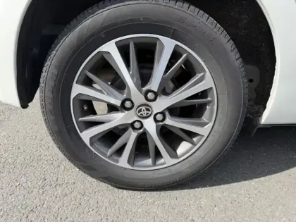 Photo 13 Toyota Yaris 1.5 110 VVT-I CVT 20EME ANNIVERSAIRE