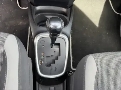 Photo 16 Toyota Yaris 1.5 110 VVT-I CVT 20EME ANNIVERSAIRE