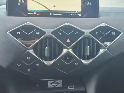 Photo 9 DS DS 3 PureTech 130 Auto Performance Line