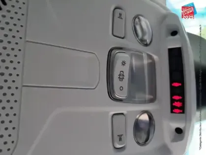 Photo 12 Peugeot 208  1.5 BlueHDi 100ch S&S Active