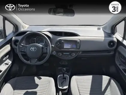 Photo 7 Toyota Yaris  100h France 5p