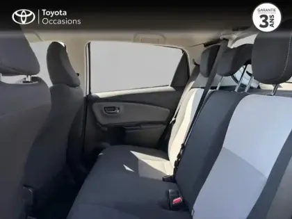 Photo 11 Toyota Yaris  100h France 5p