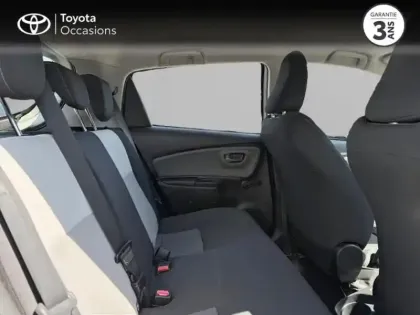 Photo 6 Toyota Yaris  100h France 5p