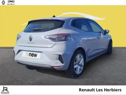 Photo 11 Renault Clio  1.5 dCi 100ch Evolution - 25