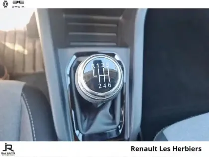 Photo 5 Renault Clio  1.5 dCi 100ch Evolution - 25