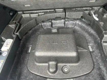 Photo 9 Ford Kuga  2.5 Duratec 190ch FHEV E85 Vignale BVA