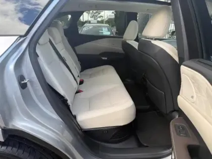 Photo 11 Lexus RX  450h+ Executive 4WD MY24