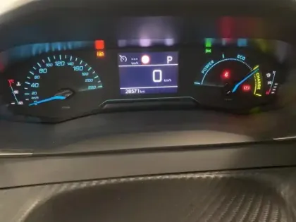 Photo 14 Peugeot 208  Business R 1.2 Hybrid 100ch e-DCS6