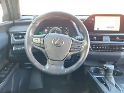 Photo 11 Lexus UX  250h Le 2WD