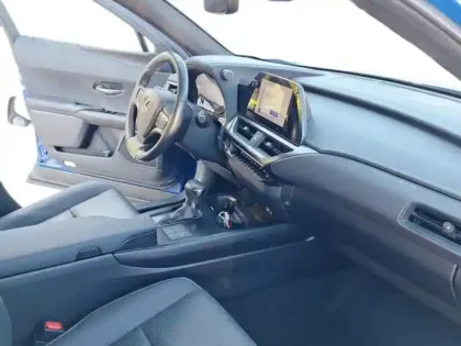 Photo 8 Lexus UX  250h Le 2WD