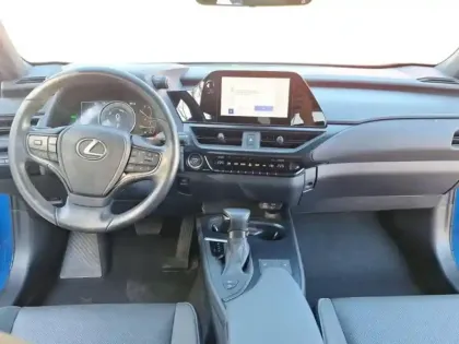 Photo 10 Lexus UX  250h Le 2WD