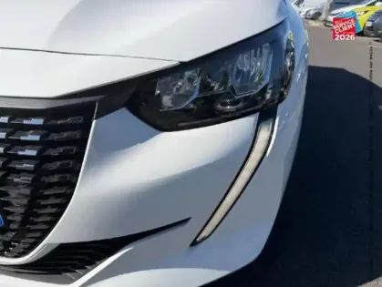Photo 18 Peugeot 208  1.2 PureTech 100ch S/S Allure EAT8 CarPlay