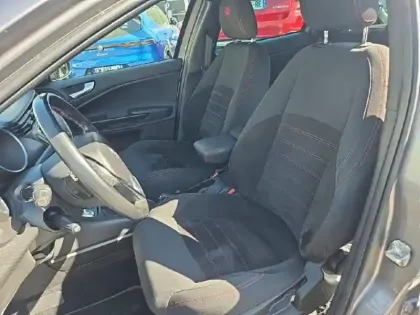 Photo 8 Alfa Romeo Giulietta  2.0 JTDm 170ch Sport Edition Stop&Start TCT