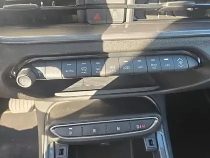 Photo 12 Fiat 600  1.2 Hybrid 100ch La Prima DCT6